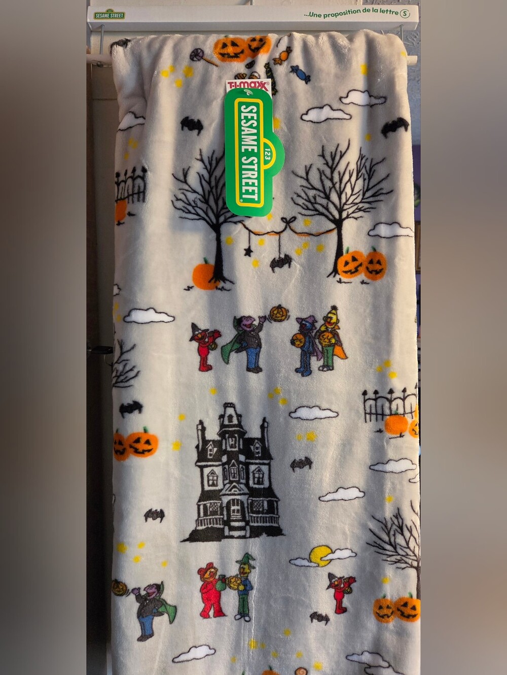 Sesame Street Halloween Plush Blanket - White, Orange, Black, Yellow